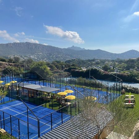 Appartements Modernes Vue Mer A Cap Esterel Saint-Raphael  Exterior photo