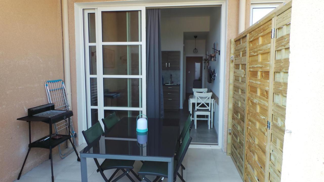 Appartements Modernes Vue Mer A Cap Esterel Saint-Raphael  Exterior photo